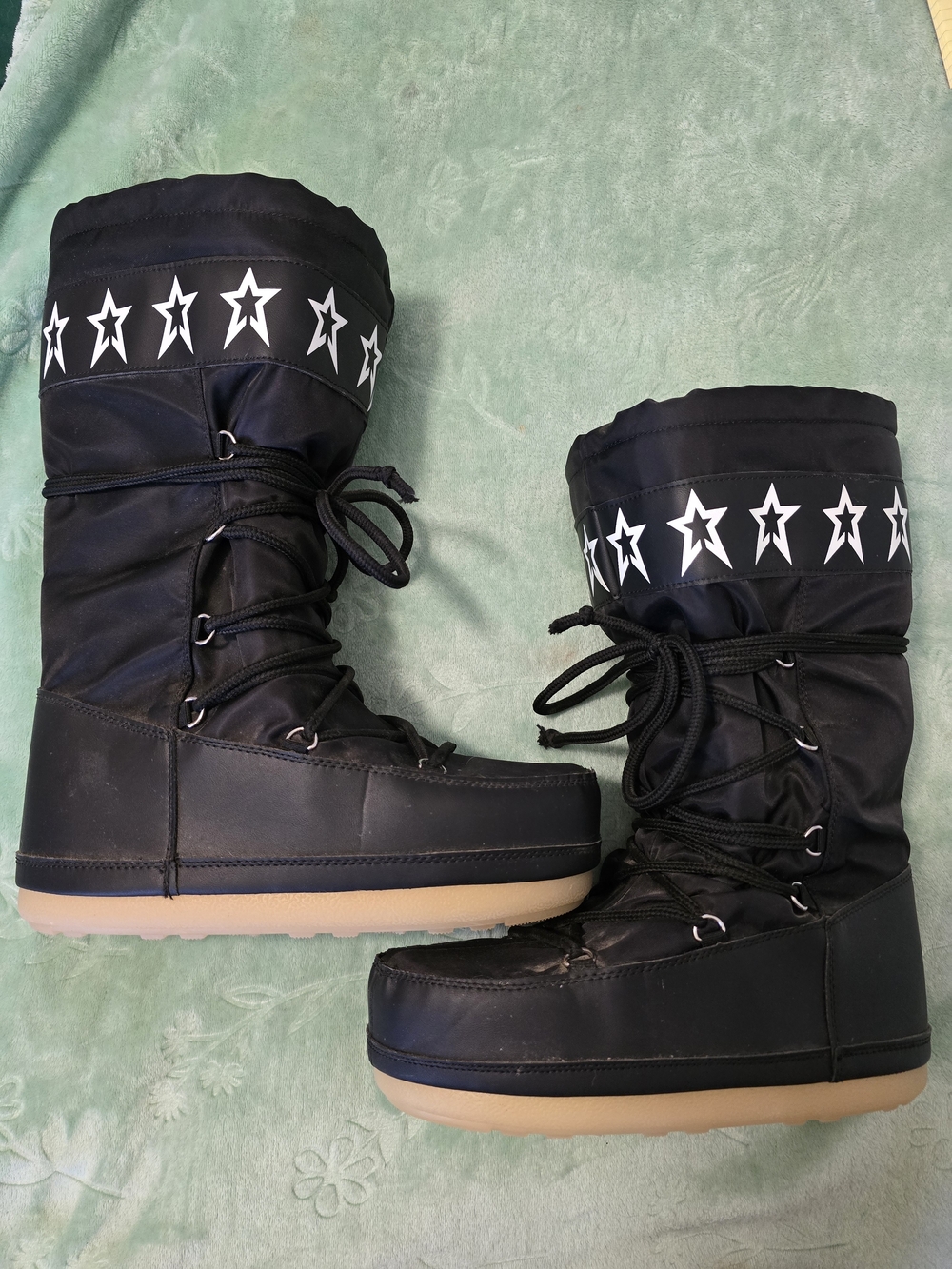 wild fable Black Star-Trim Winter Lace-Up Boots "Moon Boot Style"